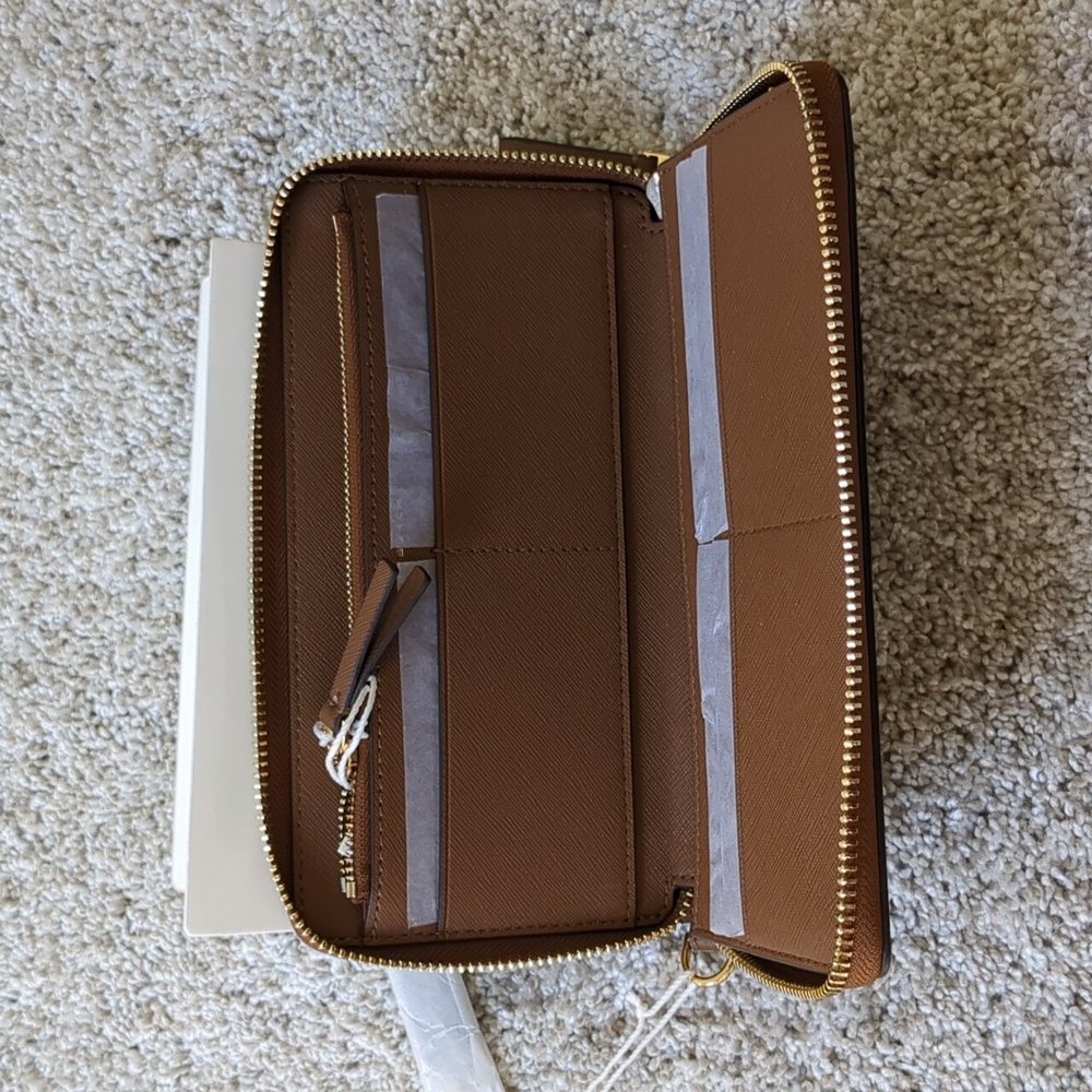 Tory Burch Camel Brown Saffiano Leather Emerson Wristlet/Wallet - NWT - Picture 5 of 5